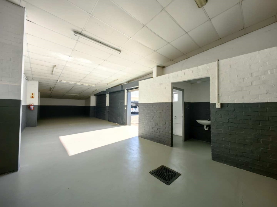 To Let commercial Property for Rent in Salt River Western Cape